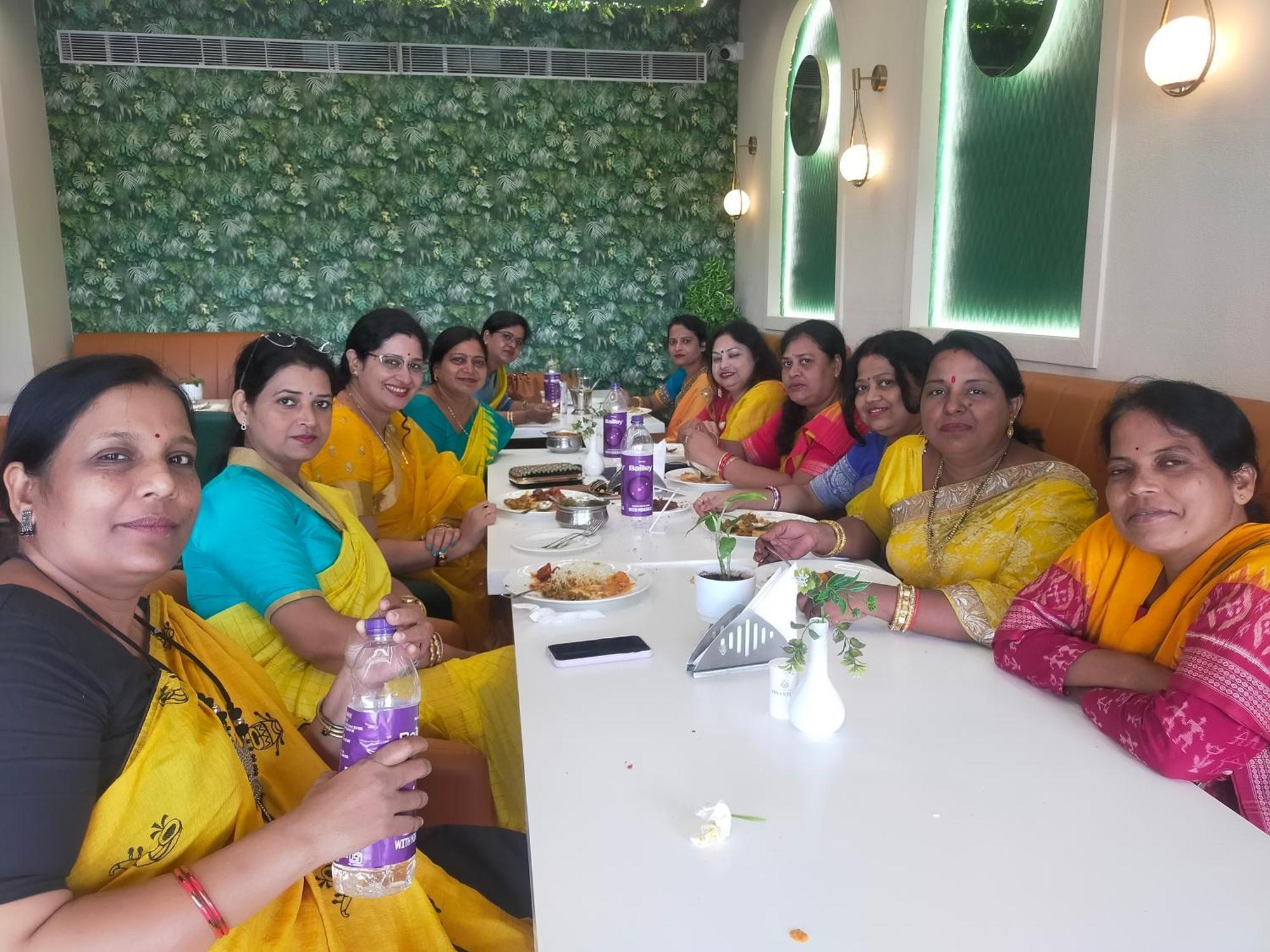 The Adventure Luxury Hotel Bhubaneswar Buitenkant foto